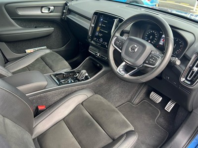 2019 Volvo XC40 - Thumbnail