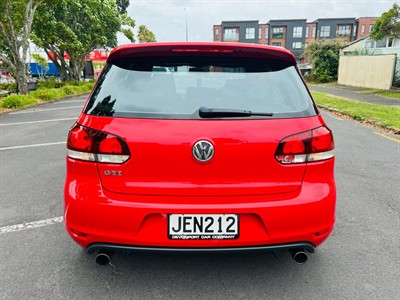 2010 Volkswagen GOLF - Thumbnail